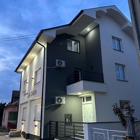 La Casa Apartments Jagodina Luaran gambar