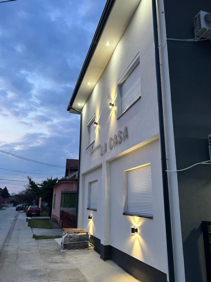 La Casa Apartments Jagodina Luaran gambar